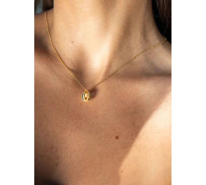 Georgini Majesty Freshwater Pearl Pendant - Gold