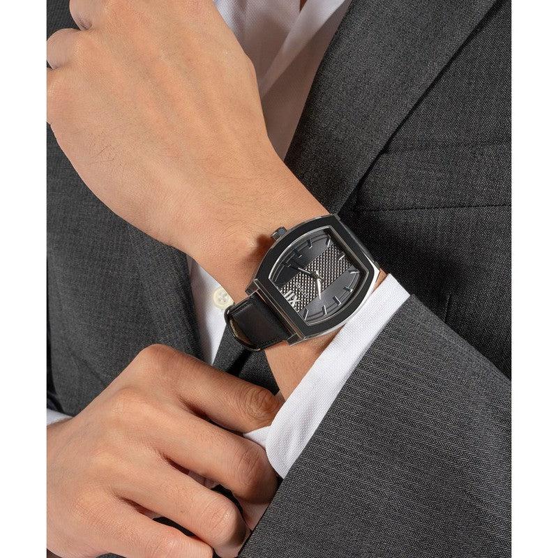 Guess Punctual Black Dial Analog Watch