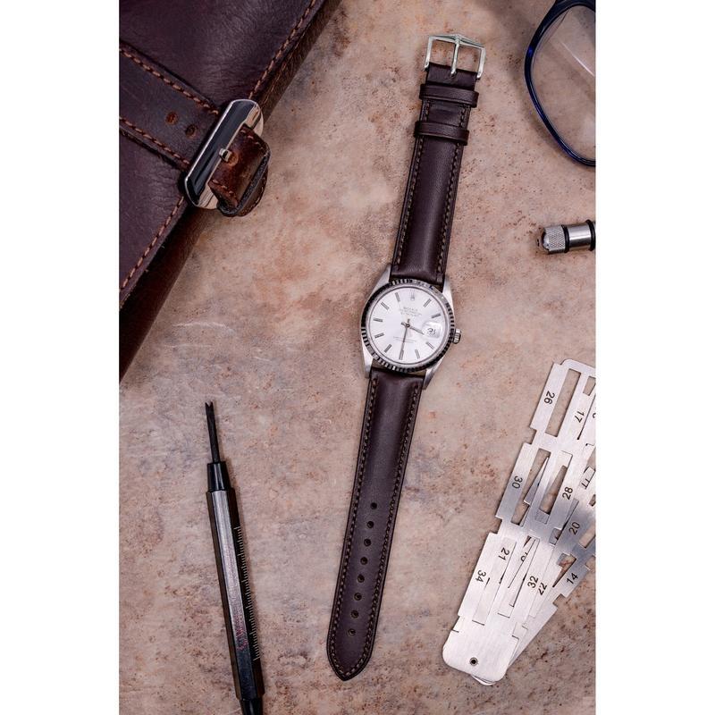 Hirsch KENT Textured Natural Leather Watch Strap in BROWN