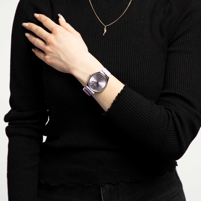 Swatch SKINSOFTBLINK Watch SYXS131